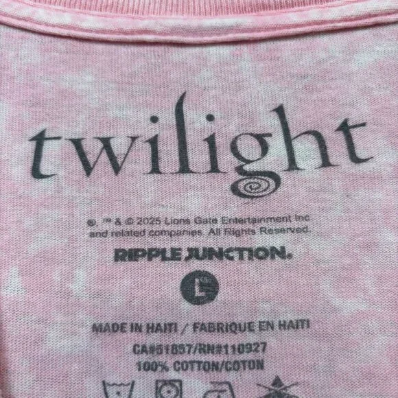 Bloody Disgusting x Twilight It's Complicated Mineral Wash Tee L - Picture 4 of 5